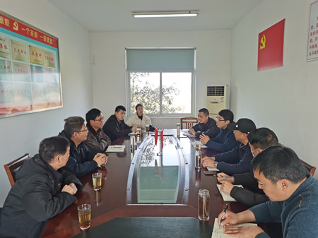 GH農(nóng)村局賀局慰問(wèn)房巍飚2_副本.jpg GH農(nóng)村局賀局慰問(wèn)房巍飚2_副本.jpg